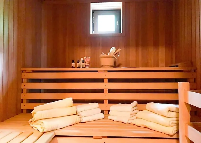 Penthouse-suite Mountain View Mit Waldhuette/sauna/netflix