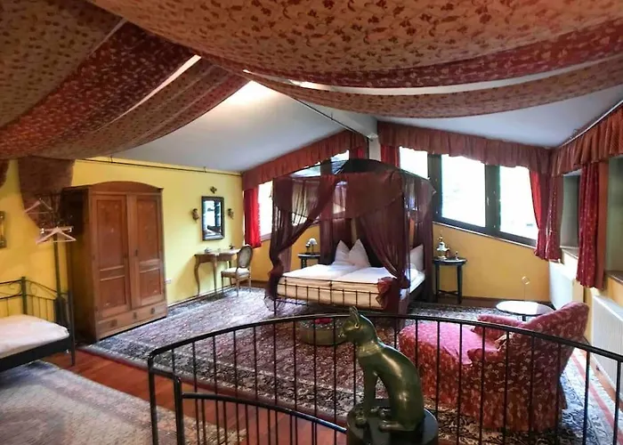 Daire Penthouse-suite Mountain View Mit Waldhuette/sauna/netflix Nachdemsee