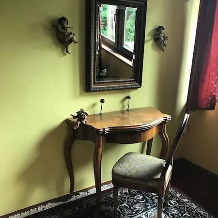 Penthouse-suite Mountain View Mit Waldhuette/sauna/netflix Lägenhet