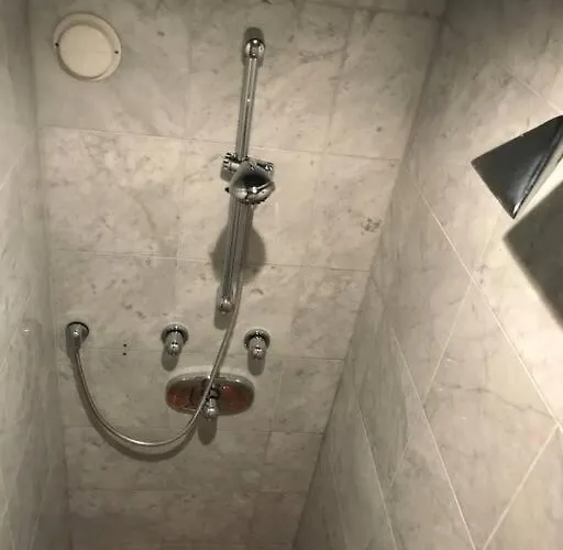 Apartment Penthouse-suite Mountain View Mit Waldhuette/sauna/netflix Nachdemsee